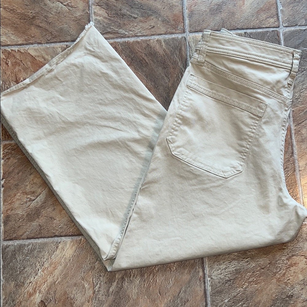 Banana Republic Factory Wide-Leg High-Ruse Cropped Raw Hem Pants - Picture 9 of 11